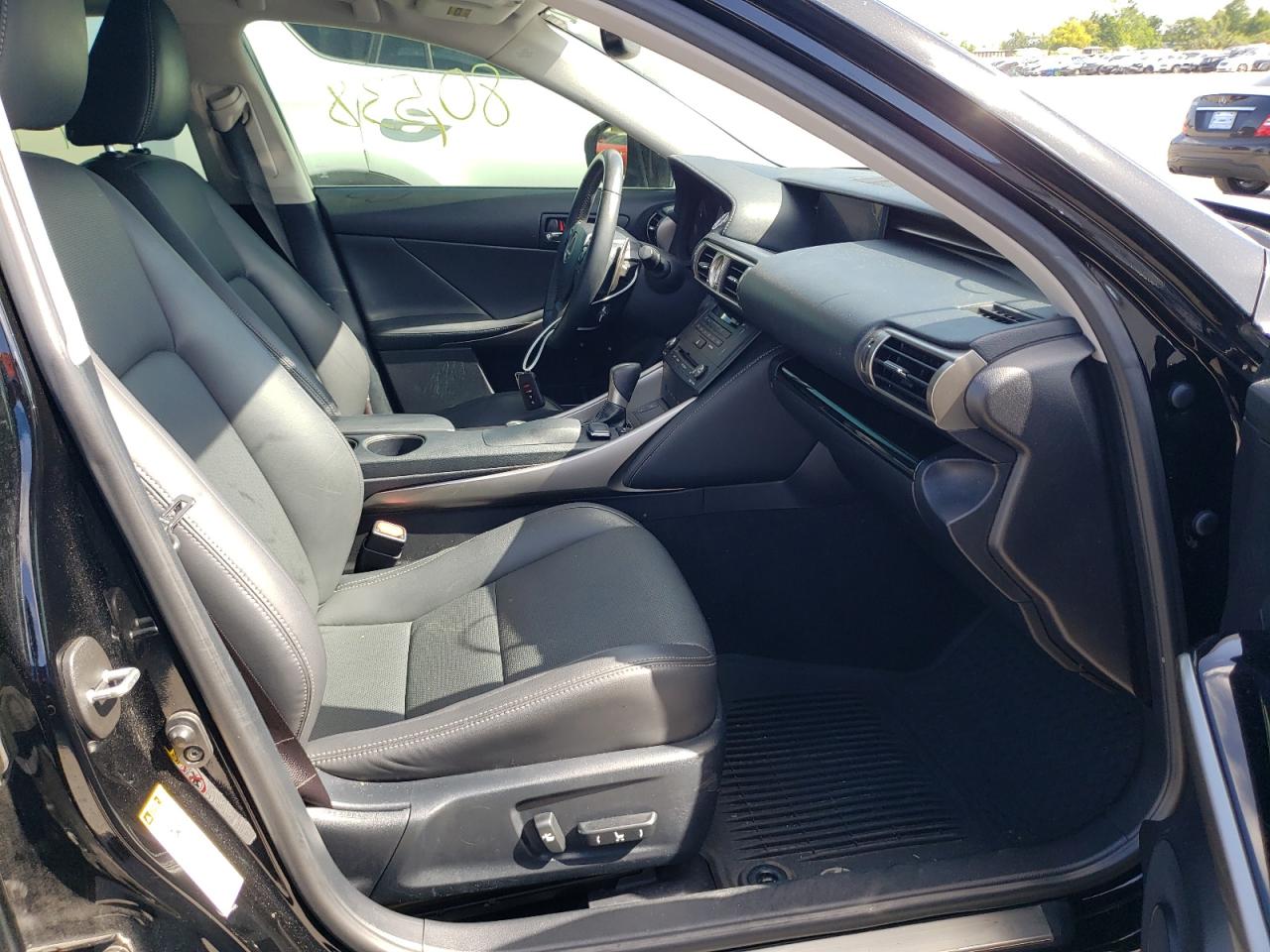 Photo 5 from auction – 2015 LEXUS IS 250 with VIN JTHBF1D26F5056558