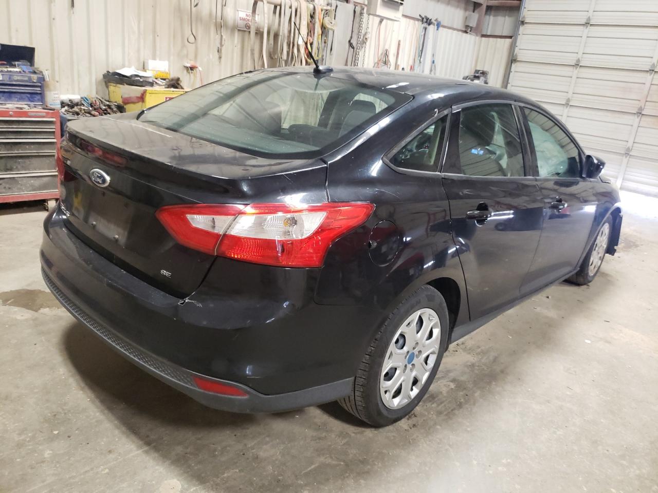 Photo 4 from auction – 2012 FORD FOCUS SE with VIN 1FAHP3F29CL131929