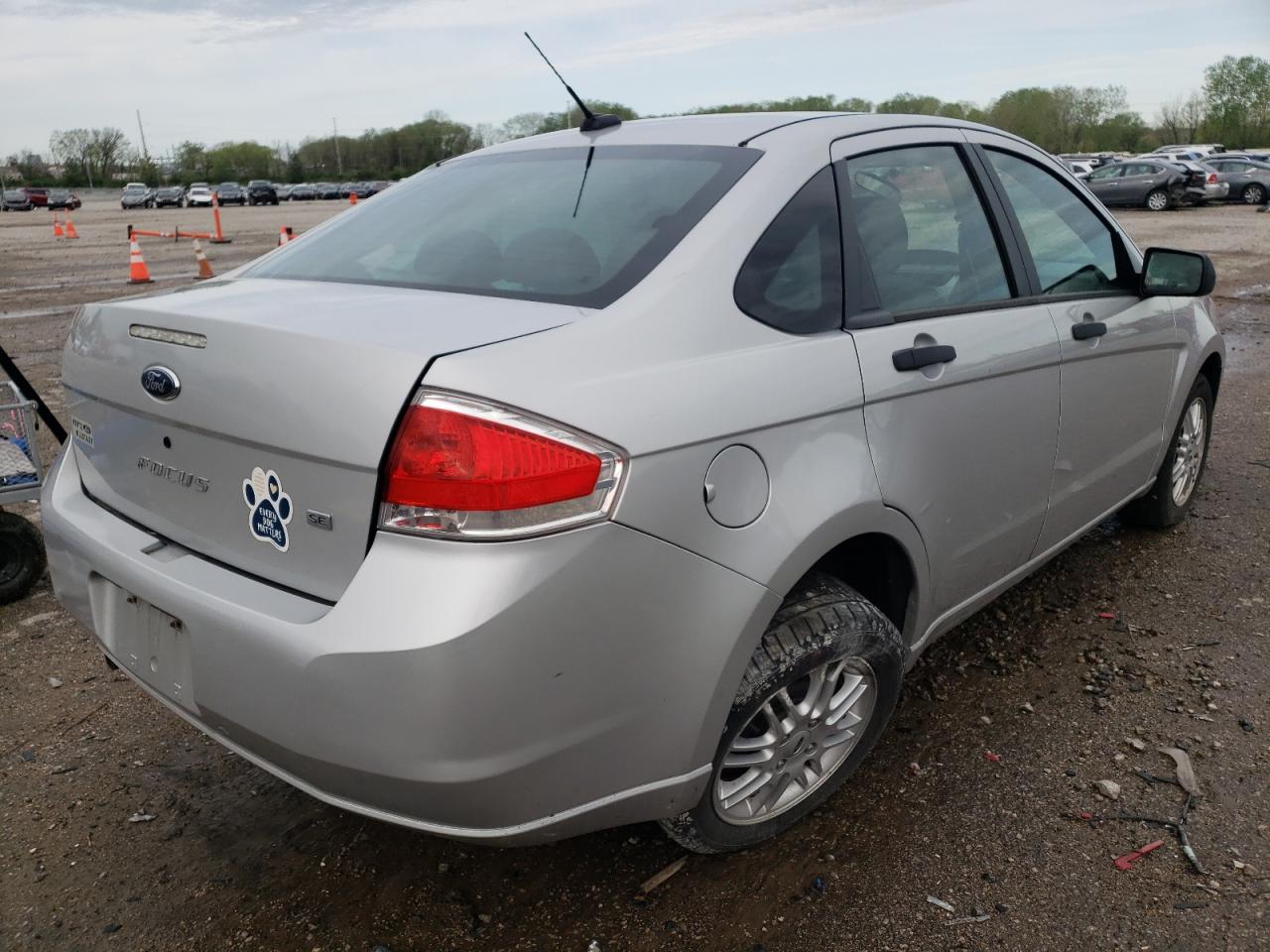 Photo 4 from auction – 2009 FORD FOCUS SE with VIN 1FAHP35N49W260910