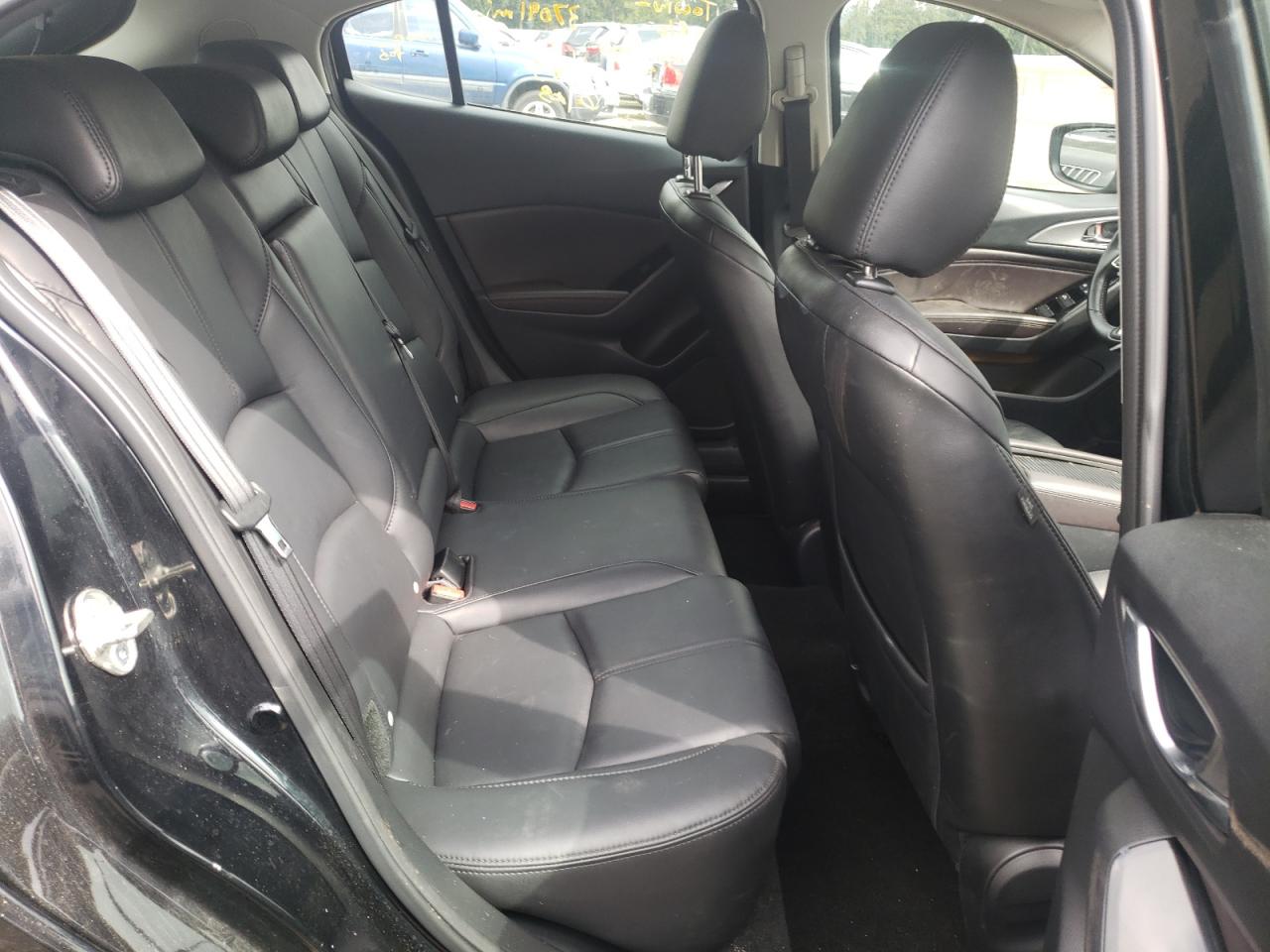 Photo 6 from auction – 2018 MAZDA 3 TOURING with VIN 3MZBN1L33JM193746