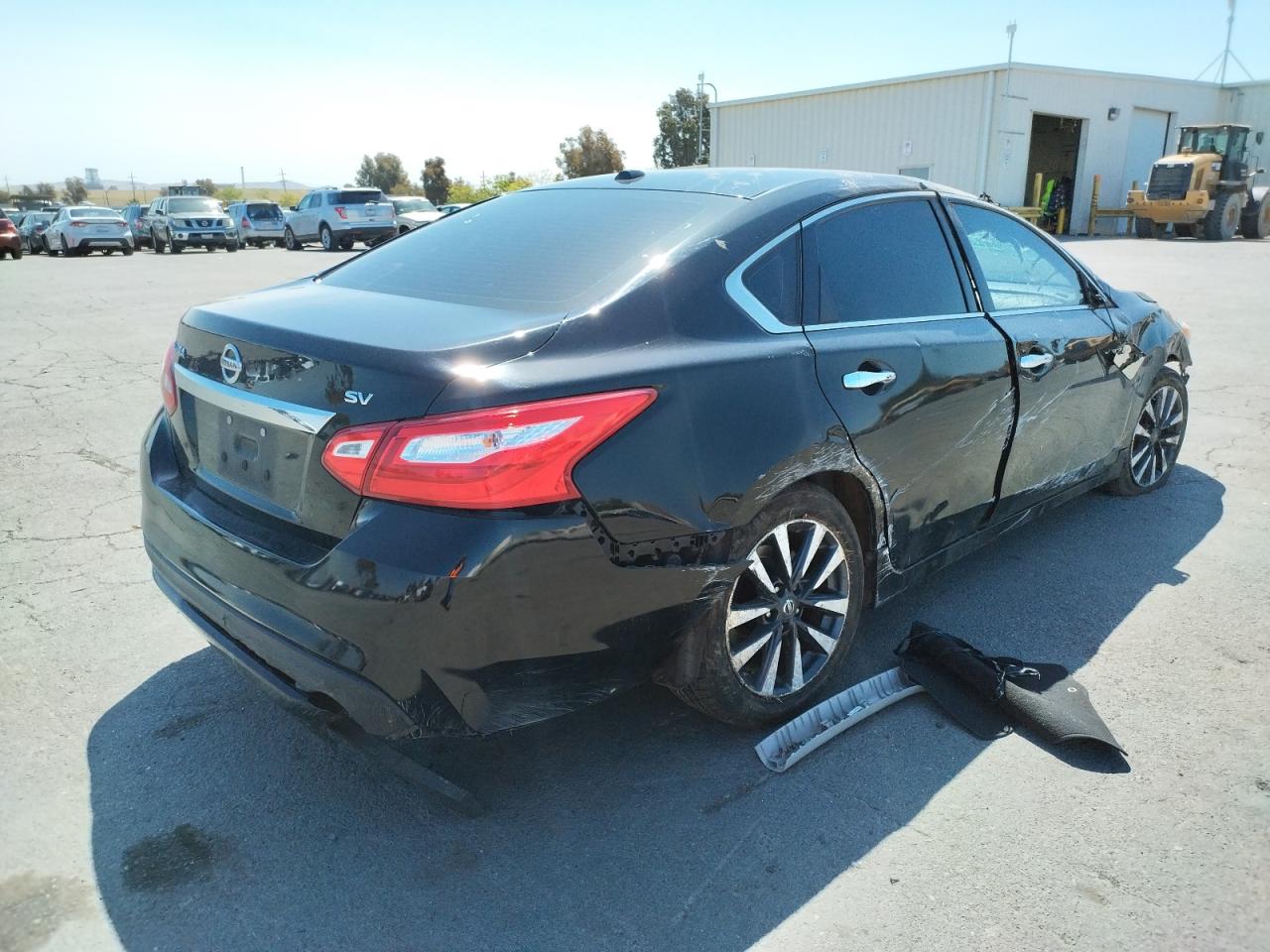Photo 4 from auction – 2017 NISSAN ALTIMA with VIN 1N4AL3AP6HC185230