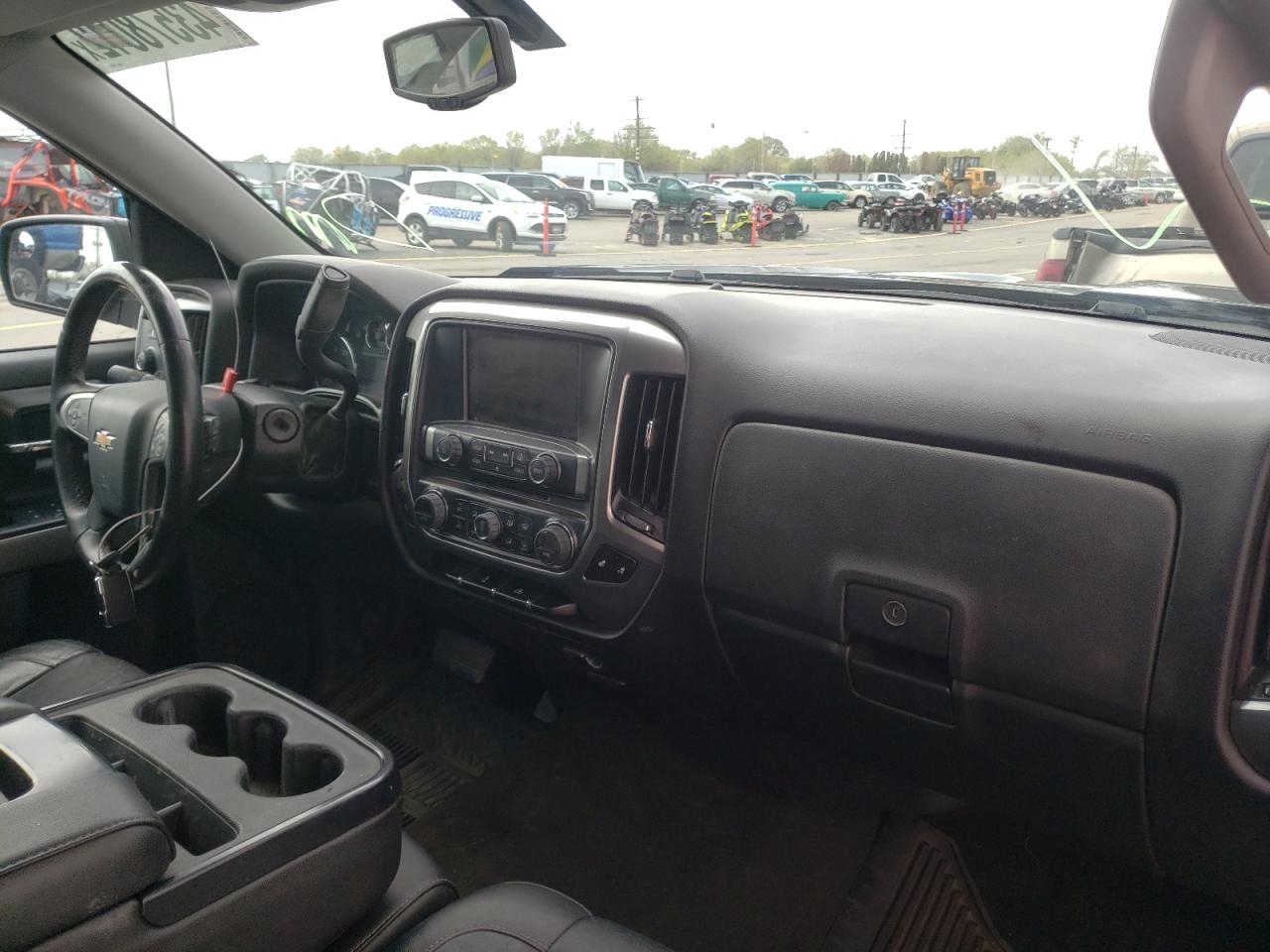 Photo 9 from auction – 2016 CHEVROLET SILVERADO with VIN 3GCUKREC7GG140149