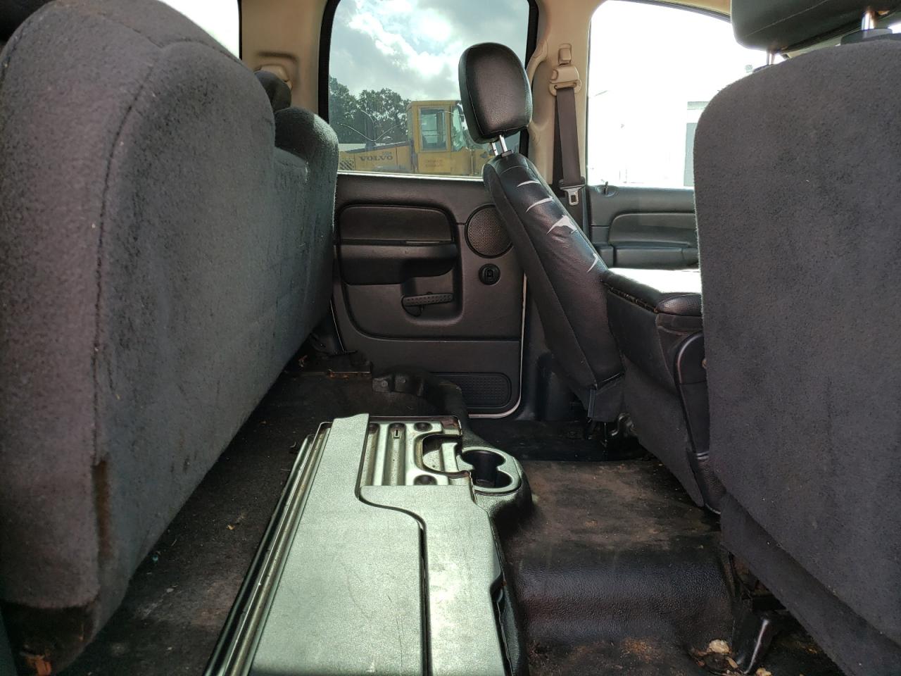 Photo 6 from auction – 2004 DODGE RAM 1500 S with VIN 1D7HA18N04J227121