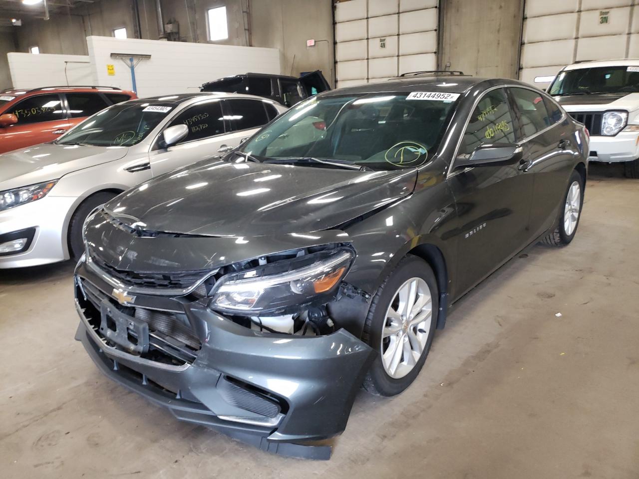 Photo 2 from auction – 2016 CHEVROLET MALIBU LT with VIN 1G1ZE5ST6GF333901