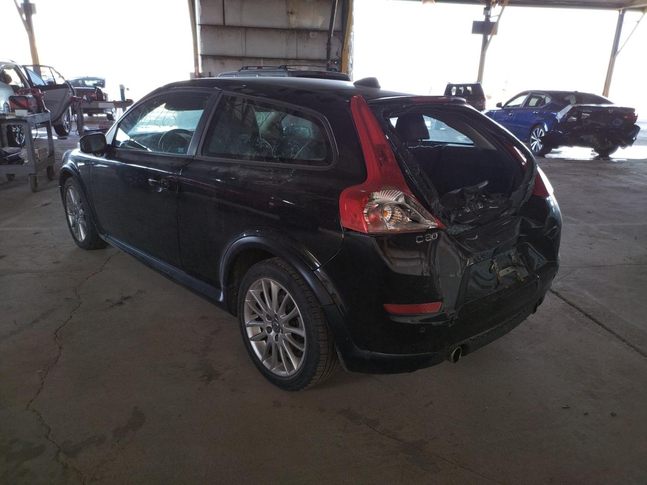 Photo 3 from auction – 2011 VOLVO C30 T5 with VIN YV1672MK0B2206501