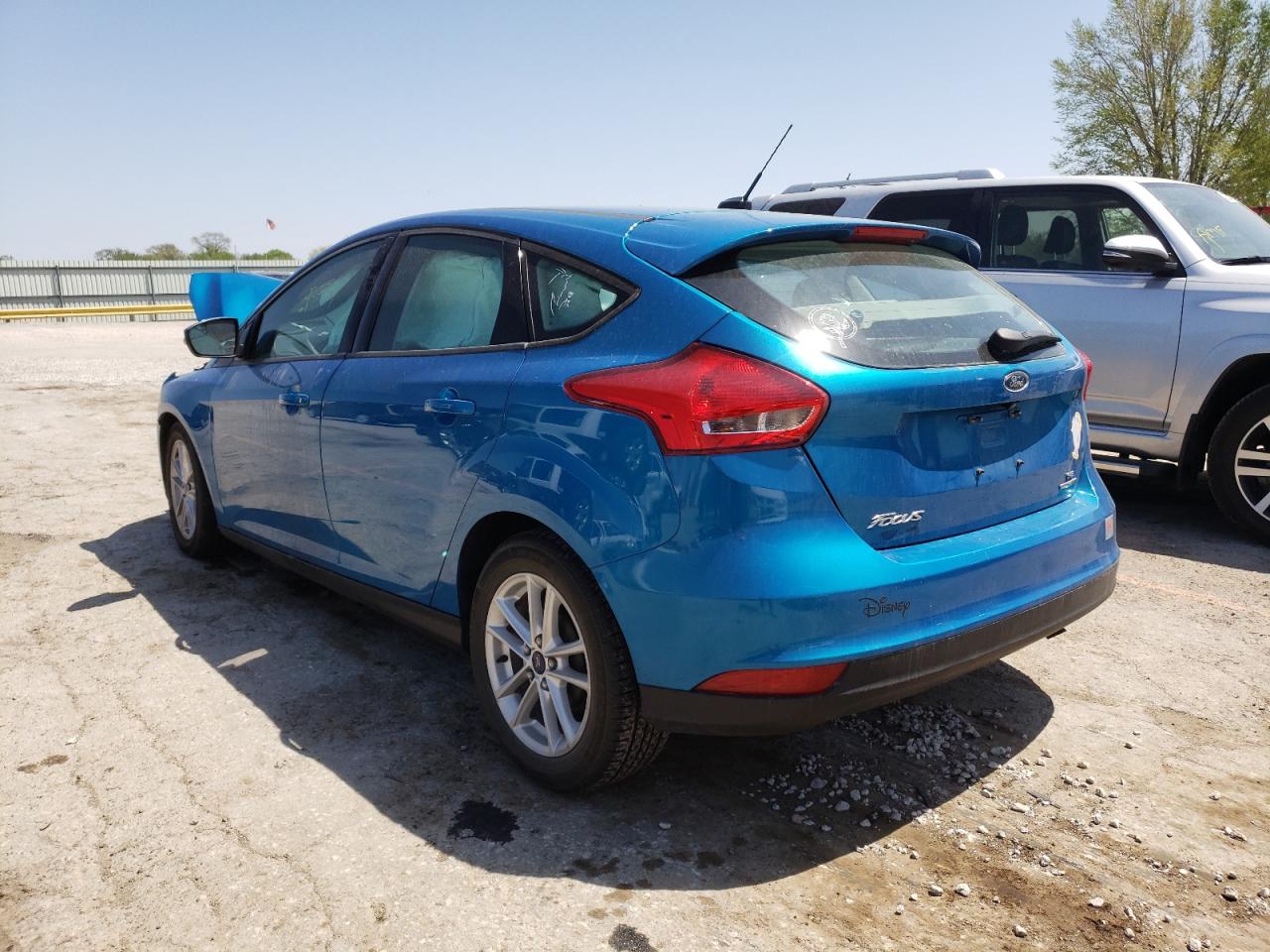 Photo 3 from auction – 2015 FORD FOCUS SE with VIN 1FADP3K26FL385168