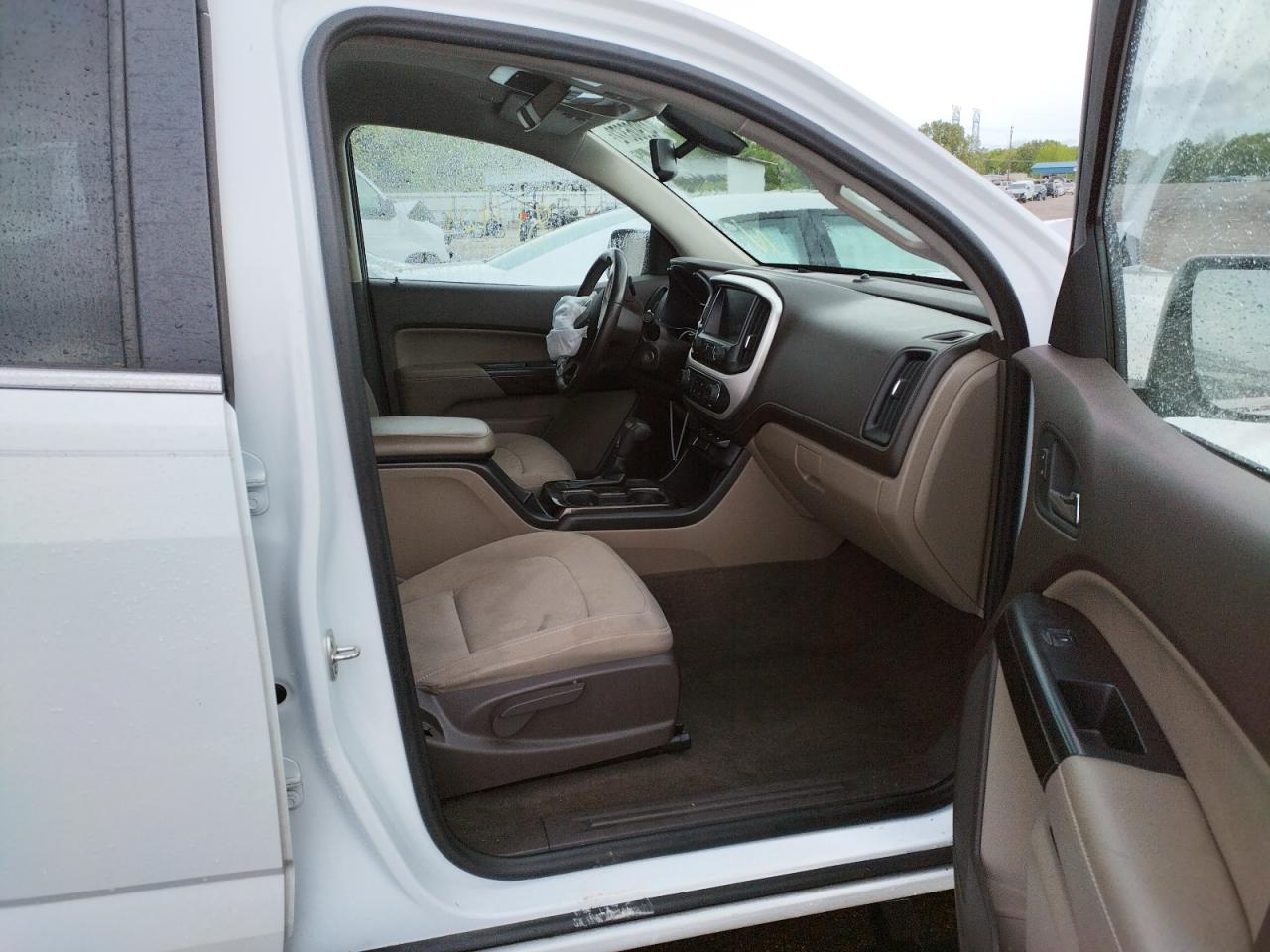 Photo 5 from auction – 2016 GMC CANYON SLE with VIN 1GTG5CE3XG1182606