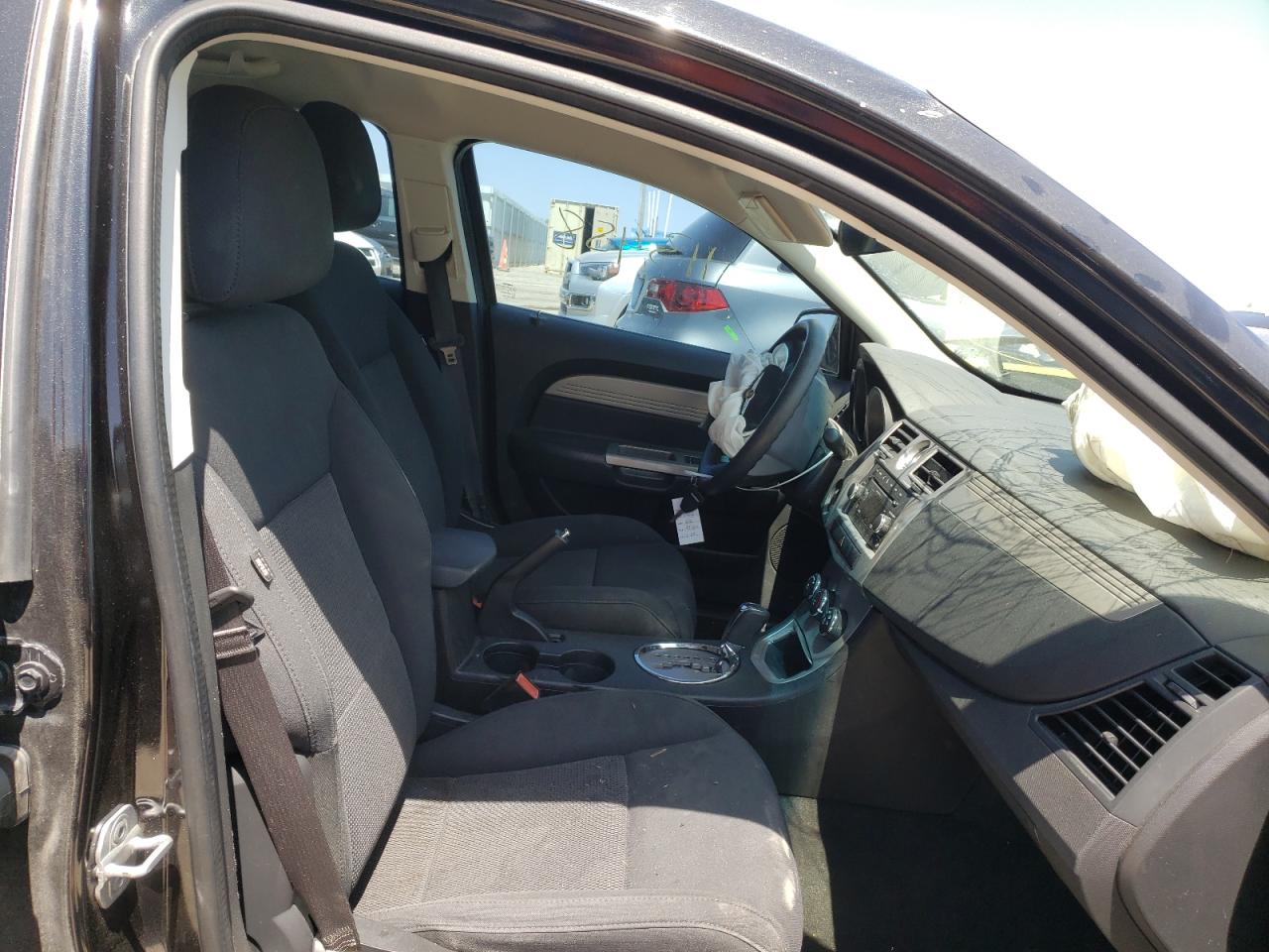 Photo 5 from auction – 2010 CHRYSLER SEBRING TO with VIN 1C3CC4FB1AN197998