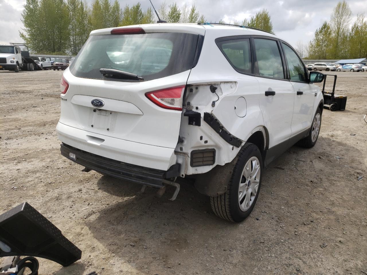 Photo 4 from auction – 2014 FORD ESCAPE S with VIN 1FMCU0F79EUA38523
