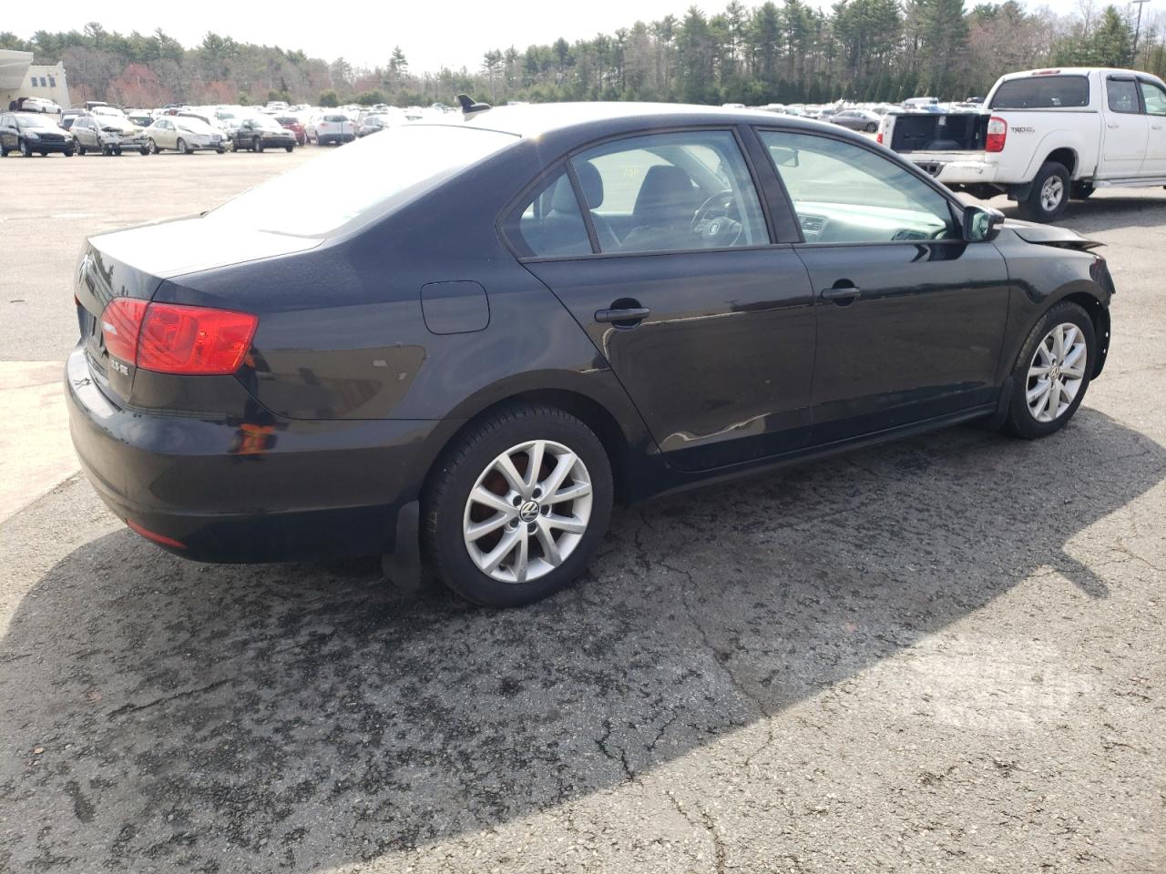 Photo 4 from auction – 2012 VOLKSWAGEN JETTA SE with VIN 3VWDP7AJ1CM313019