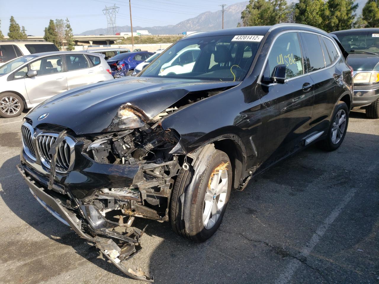 Photo 2 from auction – 2019 BMW X3 SDRIVE3 with VIN 5UXTR7C5XKLF36959