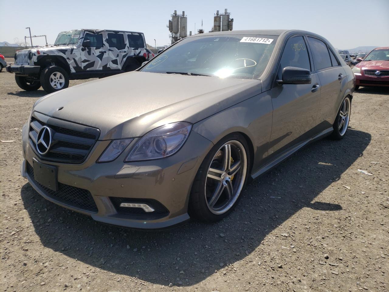 Photo 2 from auction – 2010 MERCEDES-BENZ E 550 4MAT with VIN WDDHF9AB6AA241312