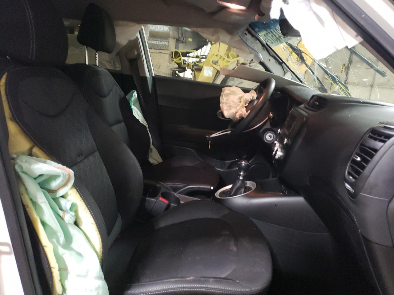 Photo 5 from auction – 2017 KIA SOUL with VIN KNDJN2A24H7487255