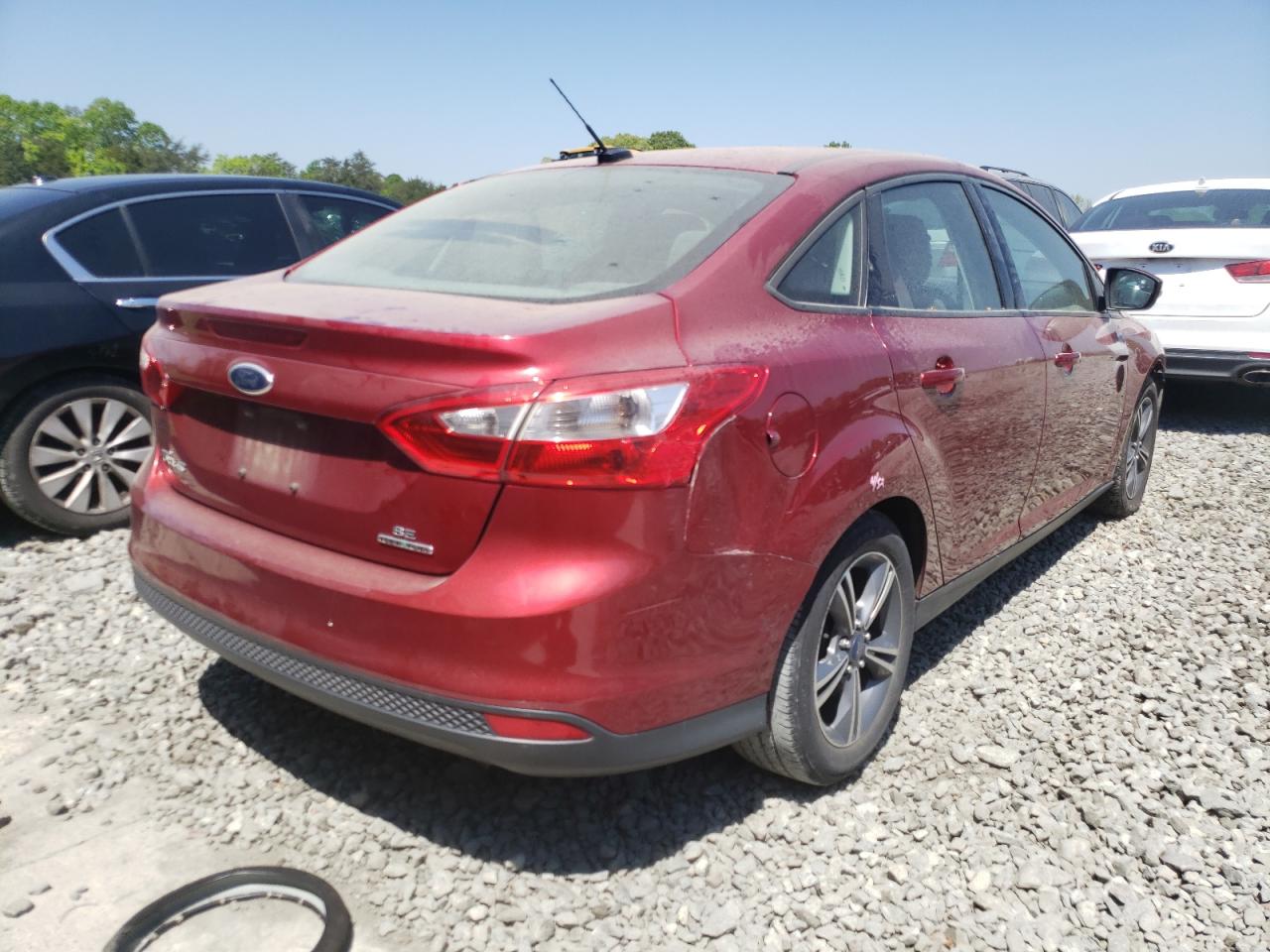 Photo 4 from auction – 2014 FORD FOCUS SE with VIN 1FADP3F28EL190536