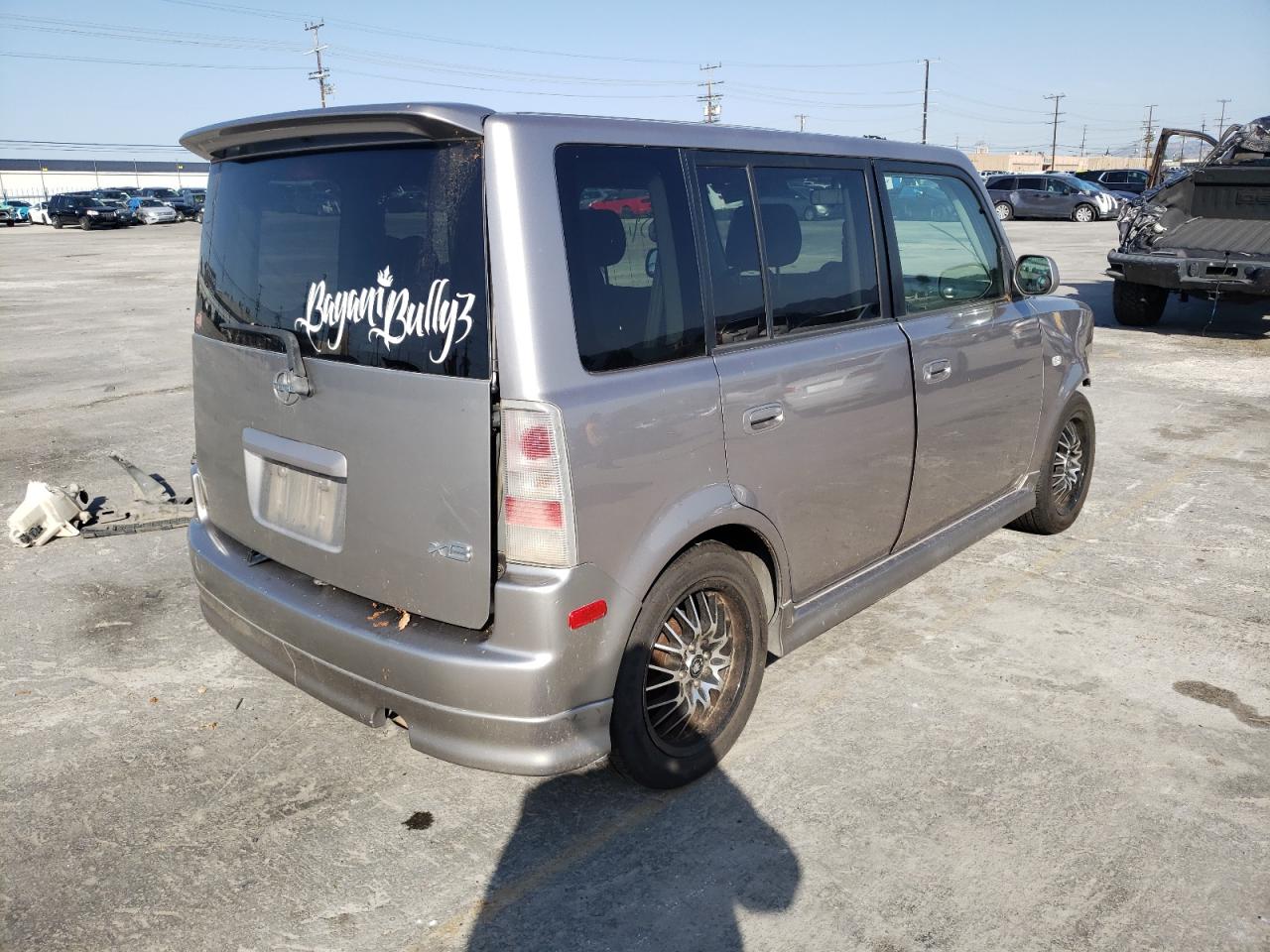 Photo 4 from auction – 2006 TOYOTA SCION with VIN JTLKT324764100605