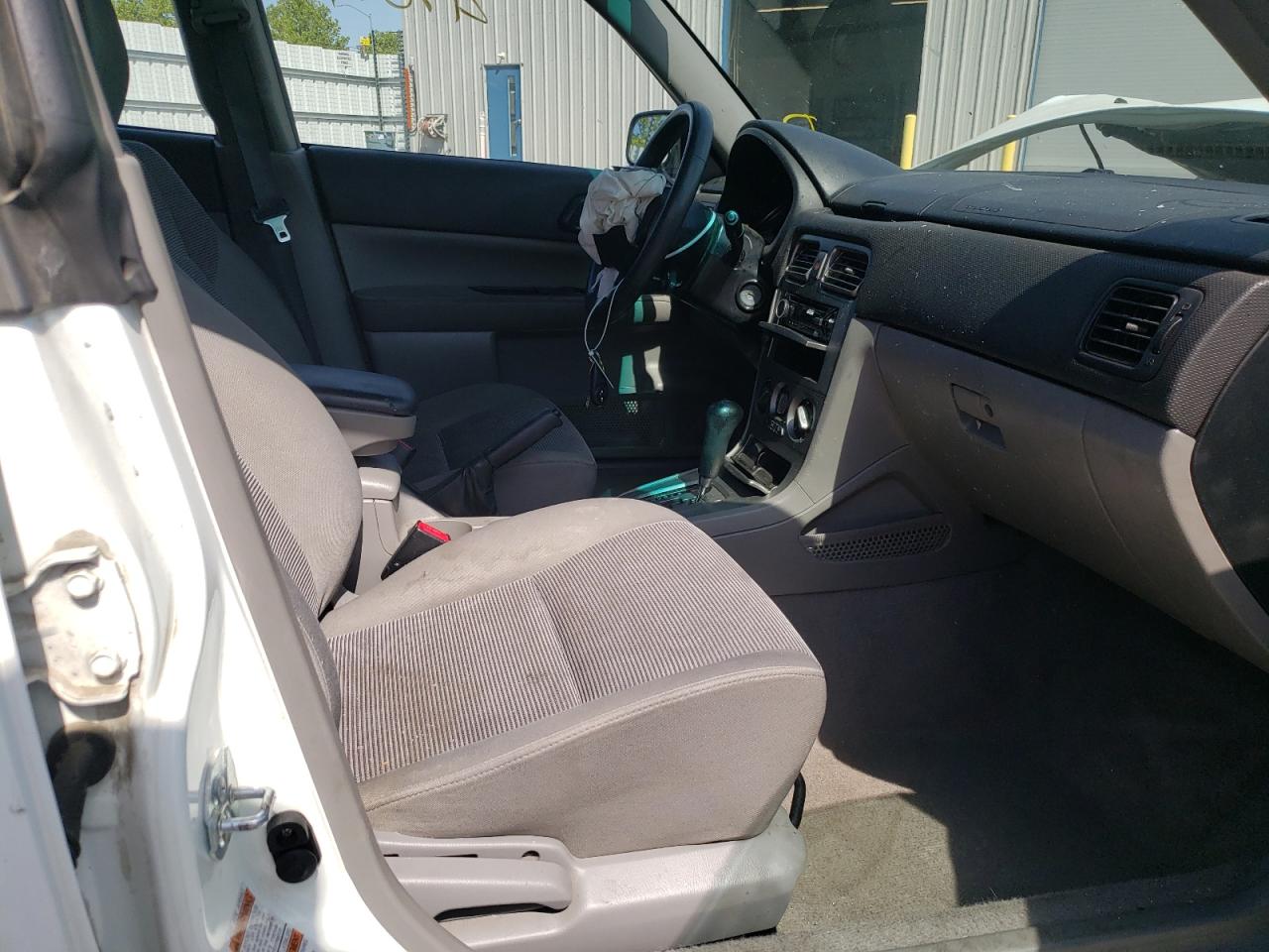 Photo 5 from auction – 2006 SUBARU FORESTER with VIN JF1SG63626H738647