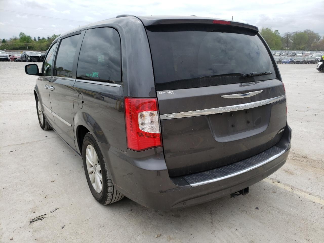 Photo 3 from auction – 2016 CHRYSLER TOWN & COU with VIN 2C4RC1GG1GR167331