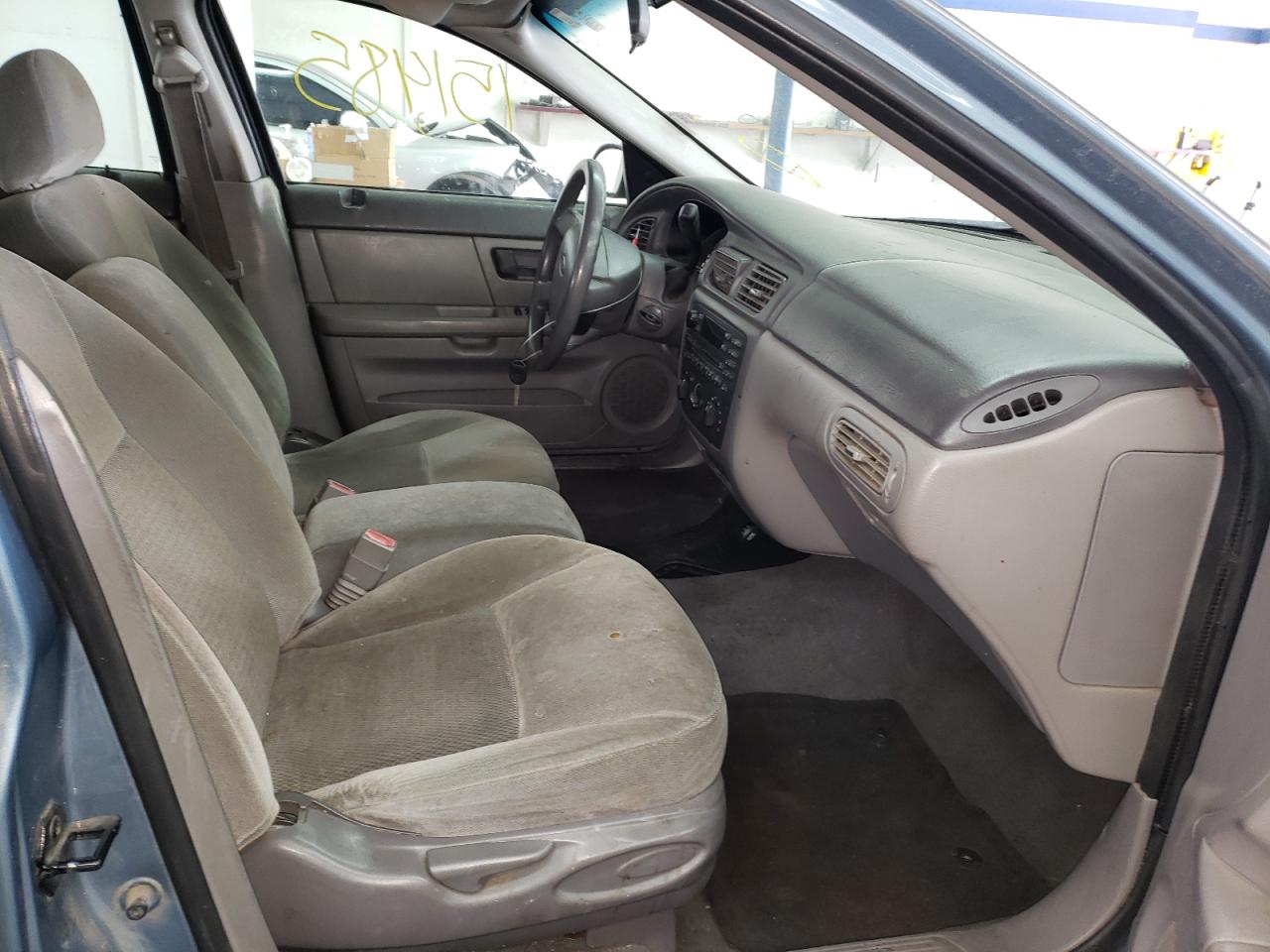 Photo 5 from auction – 2006 FORD TAURUS SE with VIN 1FAFP53U06A183622