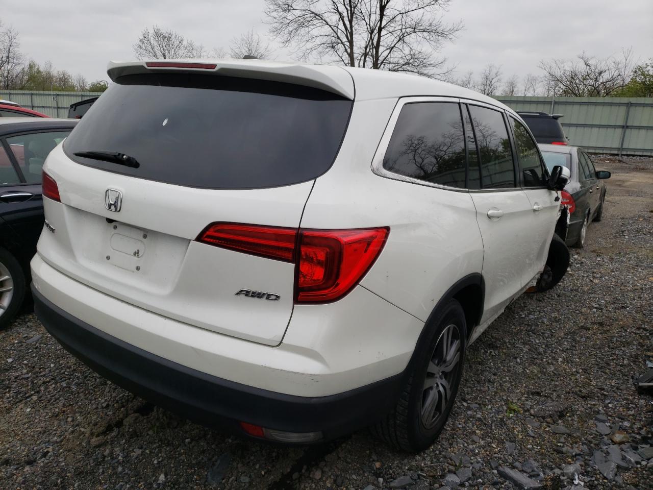 Photo 4 from auction – 2017 HONDA PILOT EX with VIN 5FNYF6H34HB039237