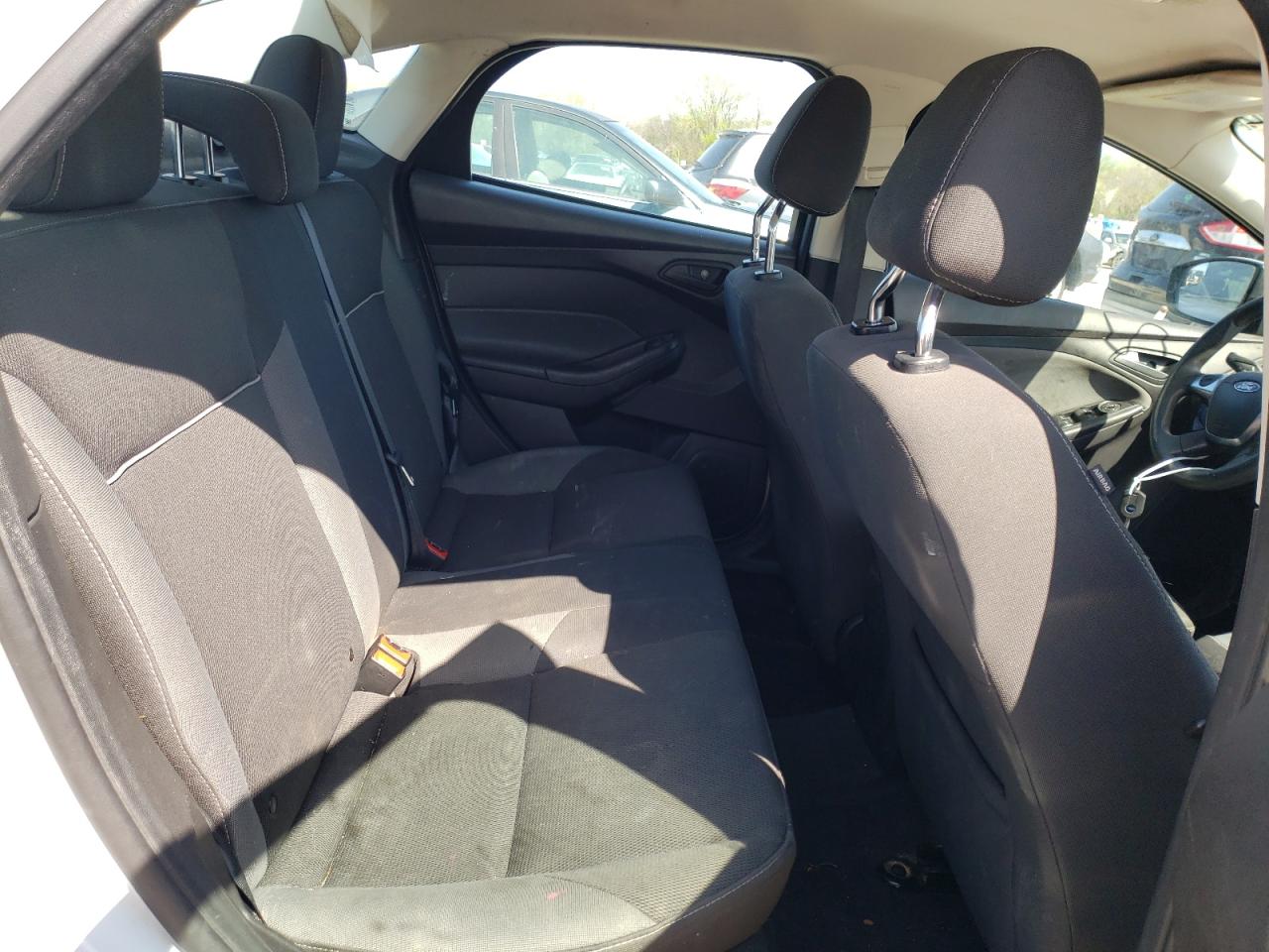Photo 6 from auction – 2012 FORD FOCUS SE with VIN 1FAHP3F22CL279923