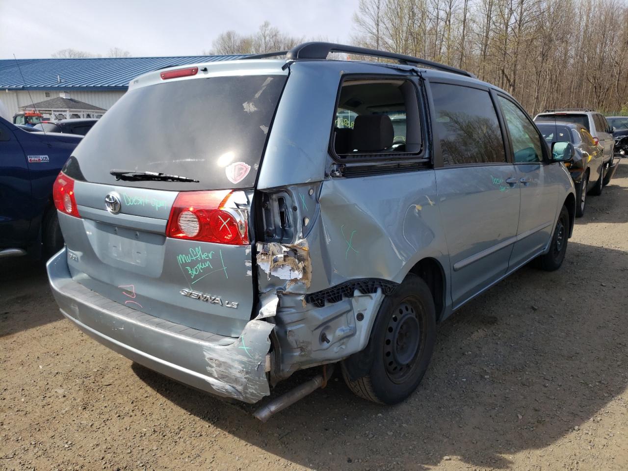 Photo 4 from auction – 2007 TOYOTA SIENNA CE with VIN 5TDZK23C07S016709