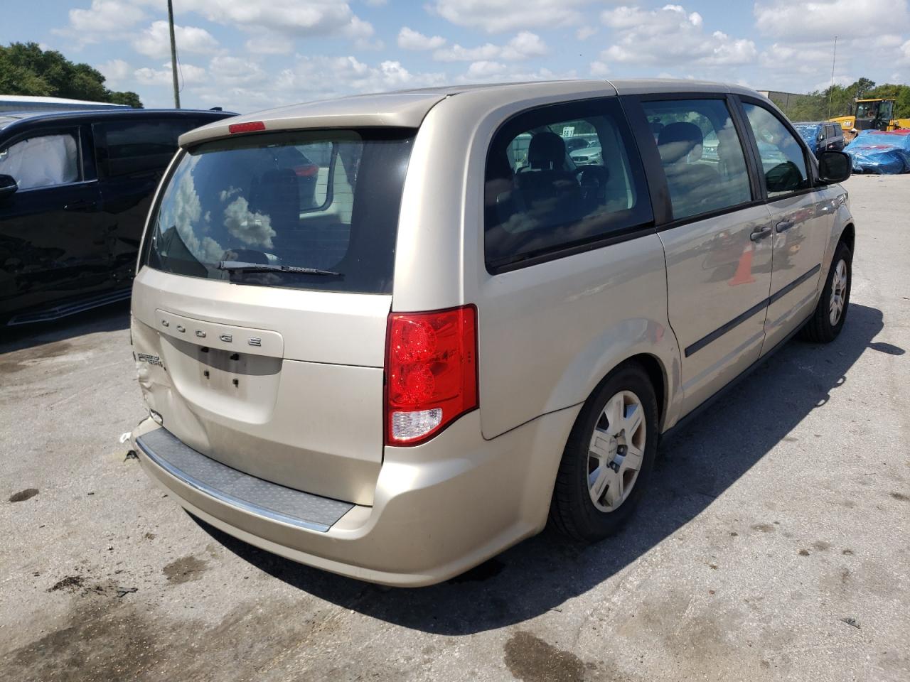Photo 4 from auction – 2013 DODGE GRAND CARA with VIN 2C4RDGBG3DR648779