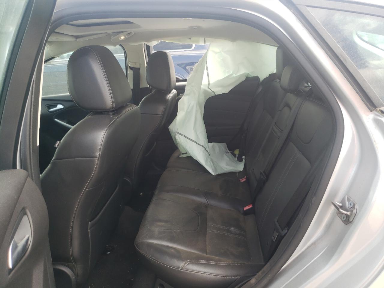 Photo 6 from auction – 2013 FORD FOCUS SE with VIN 1FADP3K25DL342793