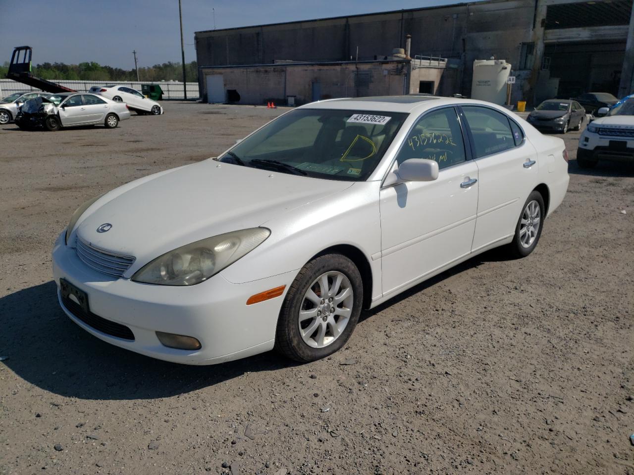 Photo 2 from auction – 2002 LEXUS ES 300 with VIN JTHBF30G020027674
