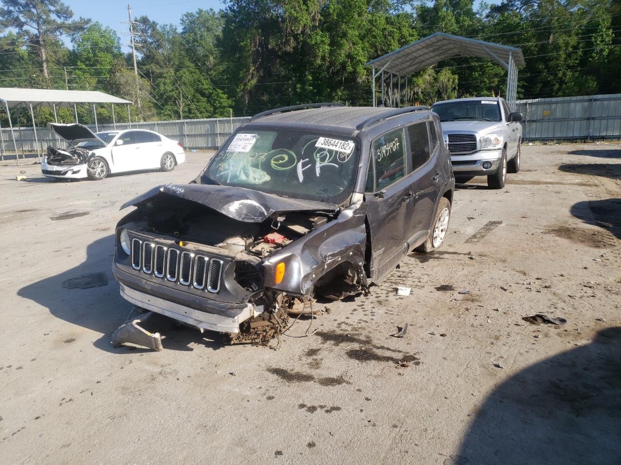 Photo 2 from auction – 2018 JEEP RENEGADE S with VIN ZACCJBAB1JPJ50665