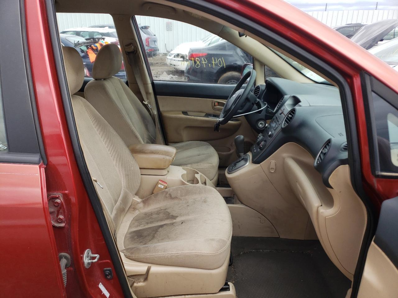 Photo 18 from auction – 2008 KIA RONDO BASE with VIN KNAFG525687132546