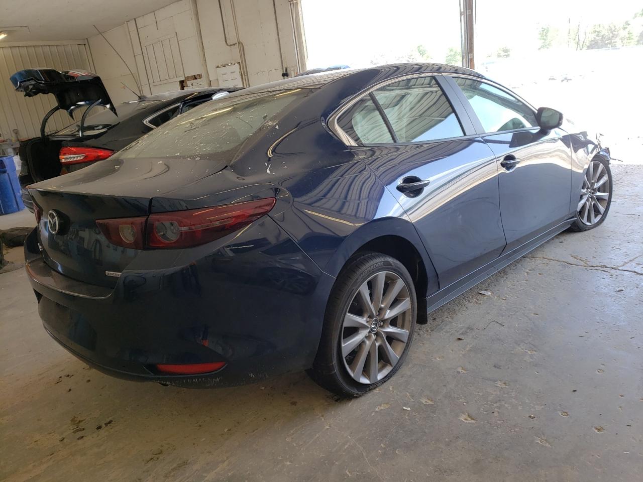 Photo 4 from auction – 2021 MAZDA 3 SELECT with VIN 3MZBPABM2MM208102