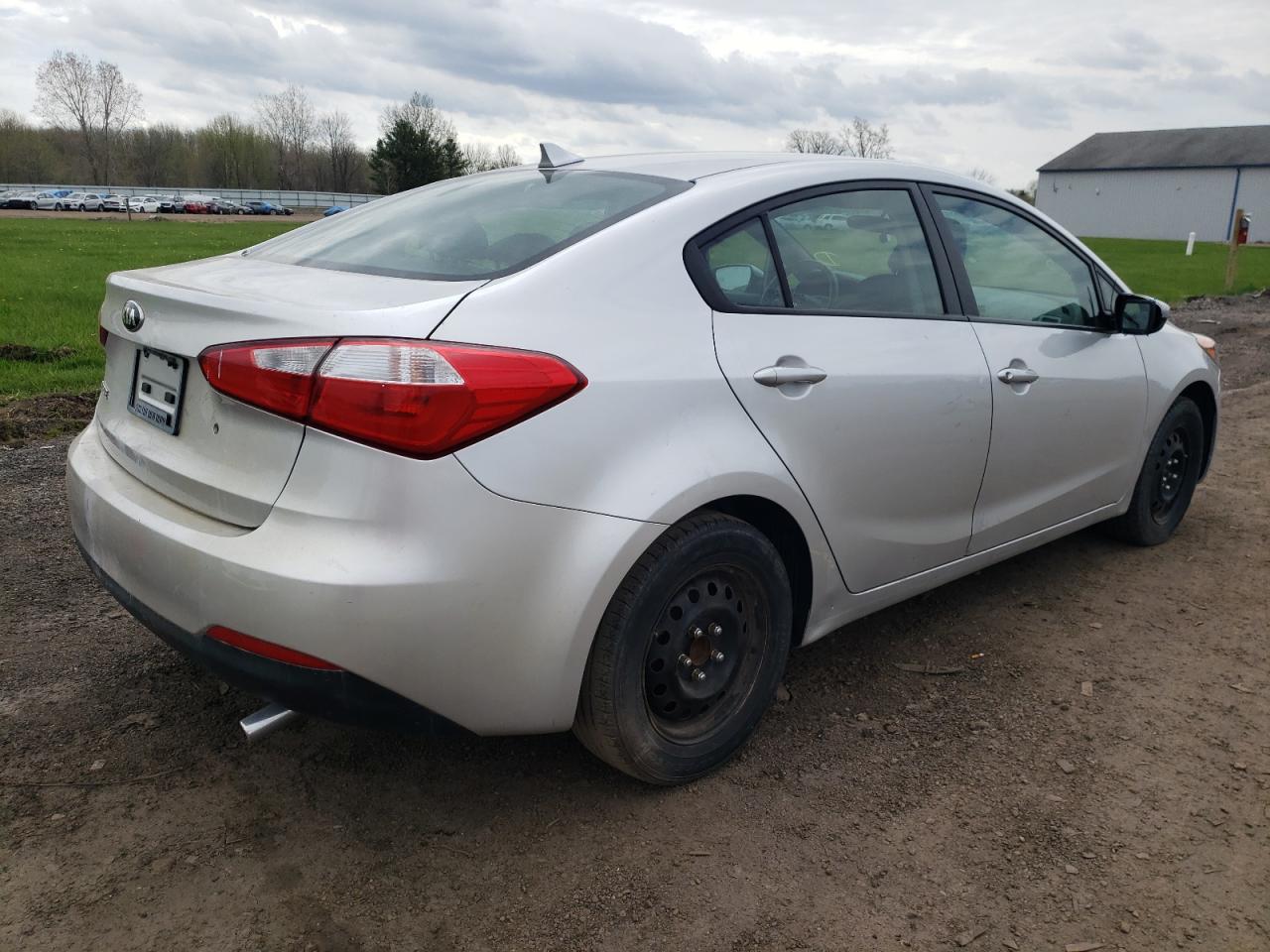 Photo 4 from auction – 2014 KIA FORTE LX with VIN KNAFK4A64E5149761