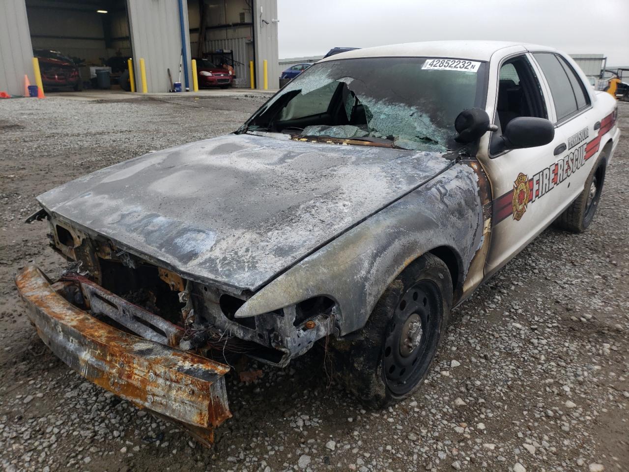 Photo 2 from auction – 2007 FORD CROWN VICT with VIN 2FAFP71WX7X112985