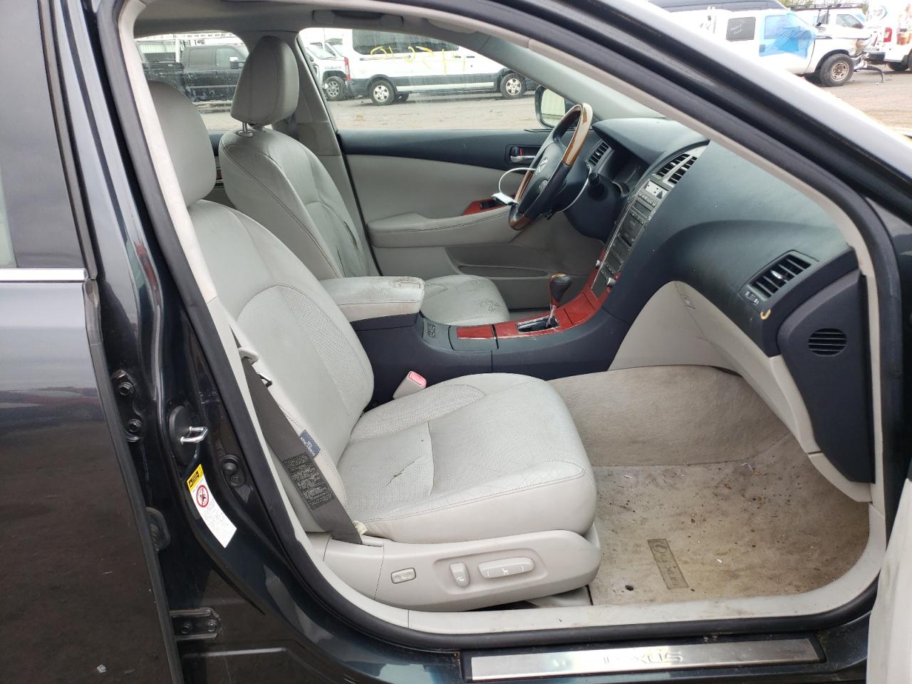 Photo 5 from auction – 2007 LEXUS ES 350 with VIN JTHBJ46G672147096