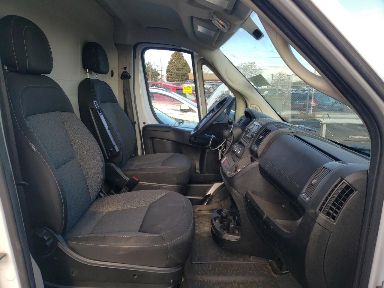 Photo 5 from auction – 2019 RAM PROMASTER with VIN 3C6TRVCG5KE530944