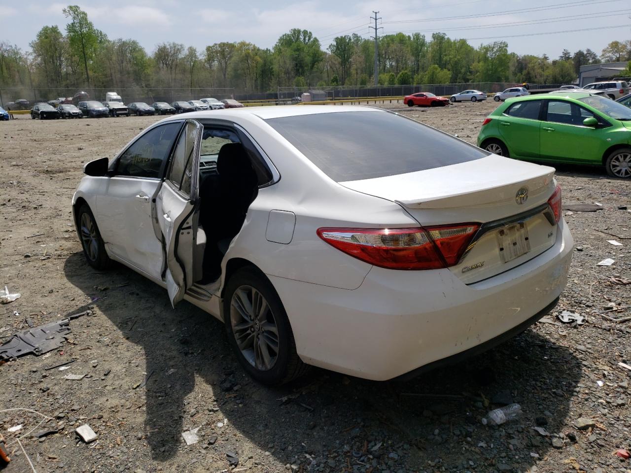 Photo 3 from auction – 2016 TOYOTA CAMRY LE with VIN 4T1BF1FK1GU182490