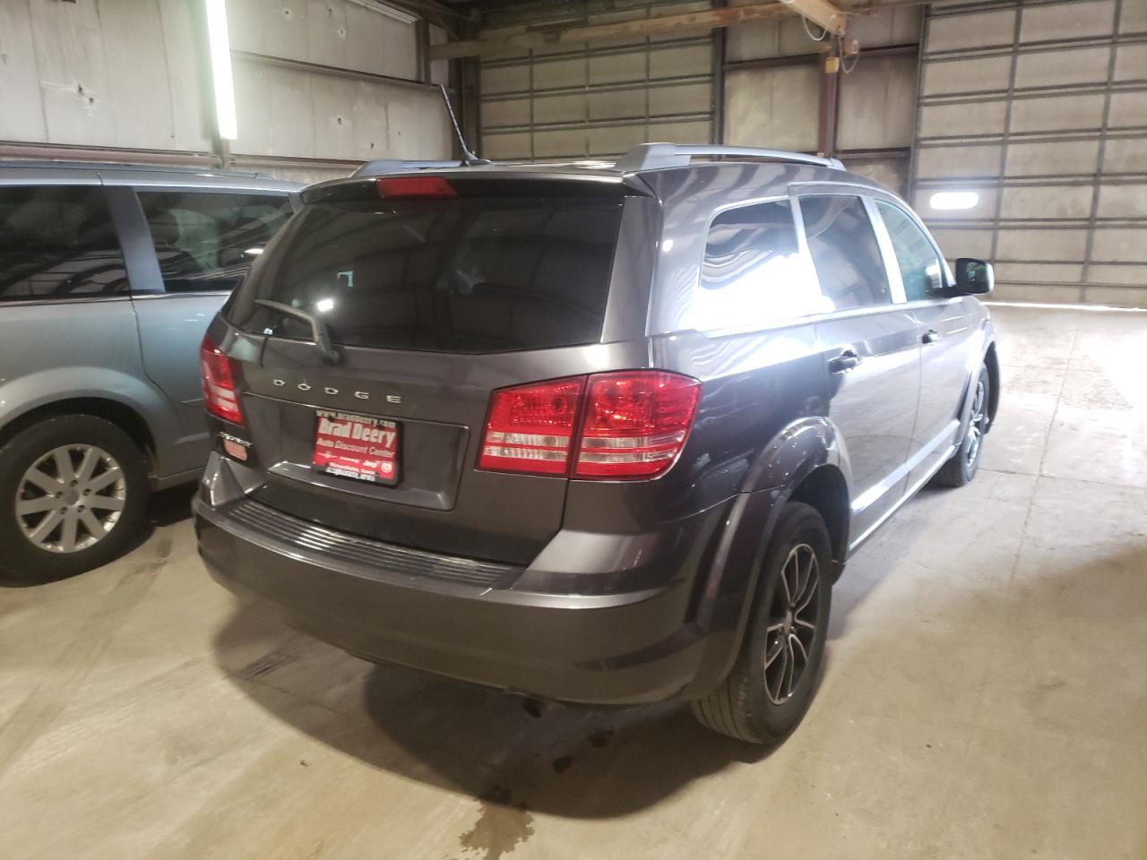 Photo 4 from auction – 2017 DODGE JOURNEY SE with VIN 3C4PDCAB3HT708293