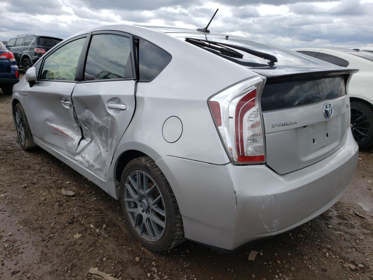Photo 3 from auction – 2013 TOYOTA PRIUS with VIN JTDKN3DU1D5652790