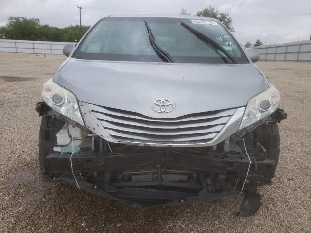 Photo 9 from auction – 2016 TOYOTA SIENNA LE with VIN 5TDKK3DC8GS703118