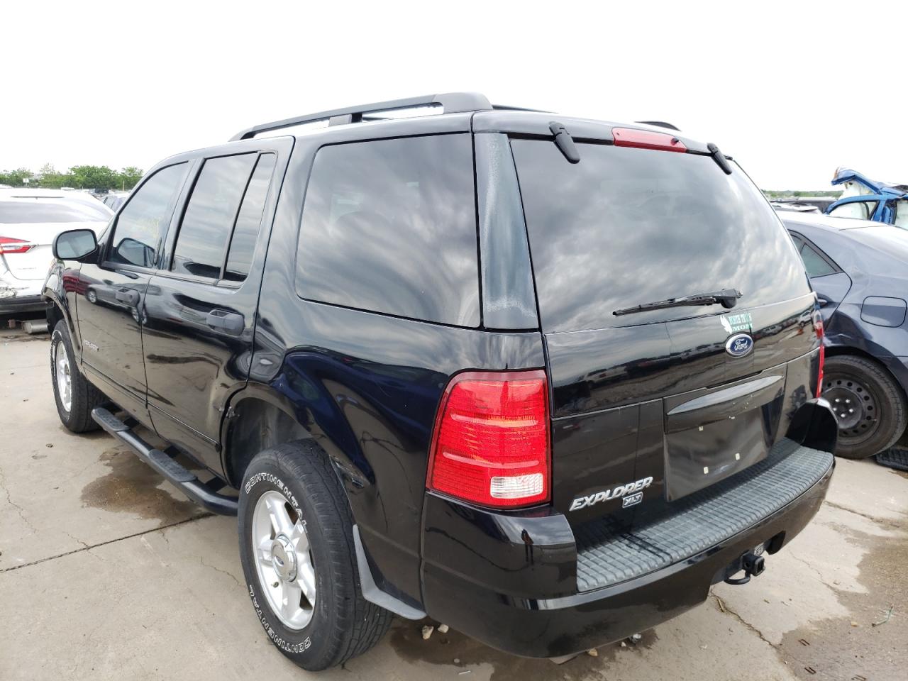 Photo 3 from auction – 2004 FORD EXPLORER X with VIN 1FMZU63K14UB67747