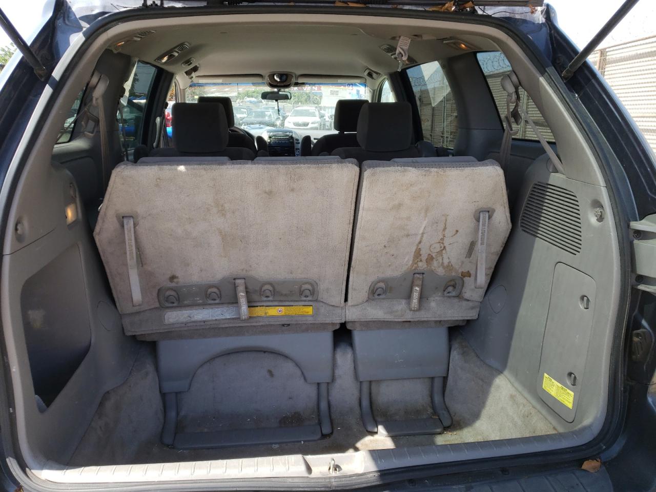 Photo 9 from auction – 2006 TOYOTA SIENNA CE with VIN 5TDZA23C96S521522