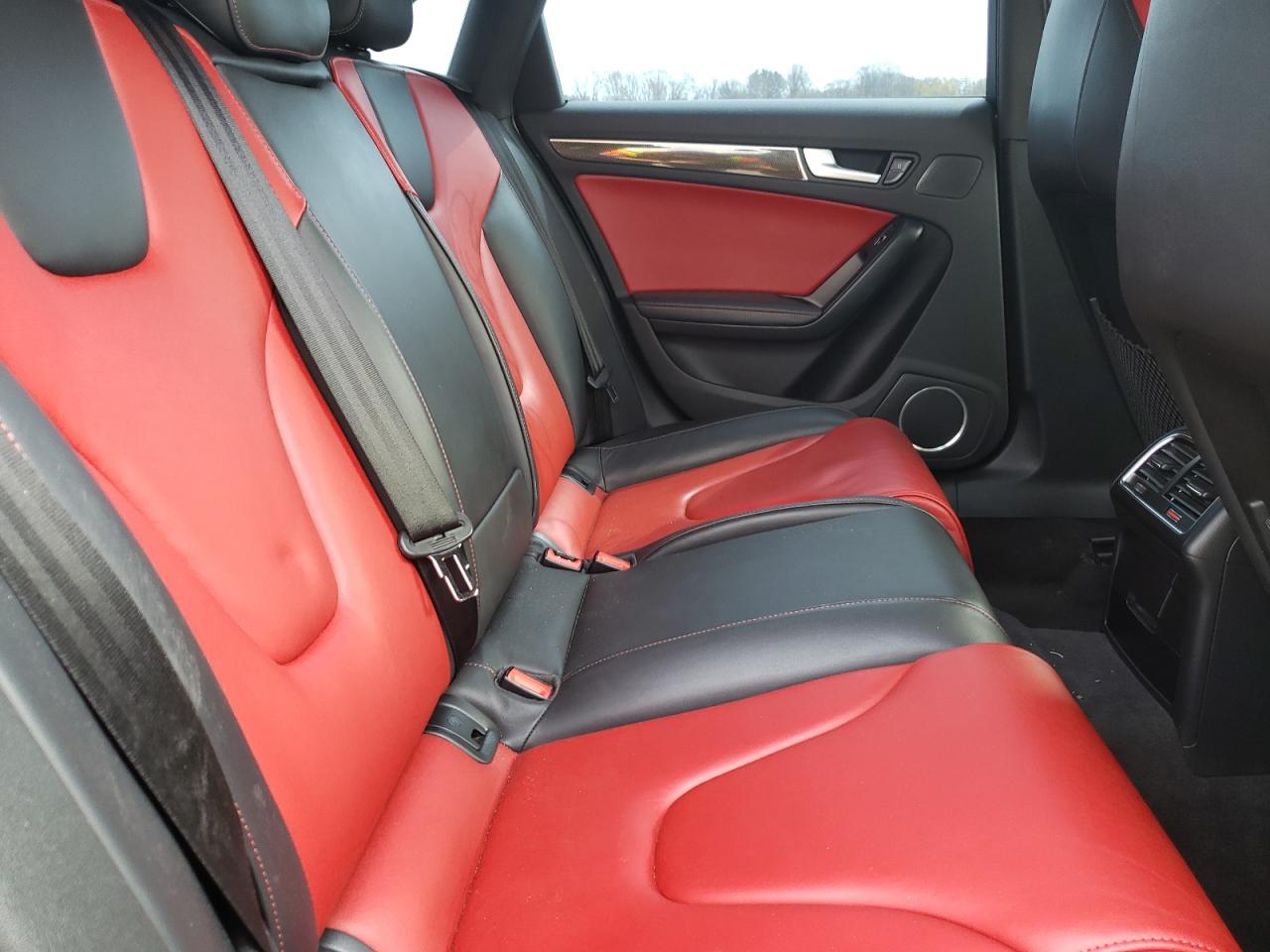 Photo 6 from auction – 2014 AUDI S4 PREMIUM with VIN WAUBGAFL3EA150758