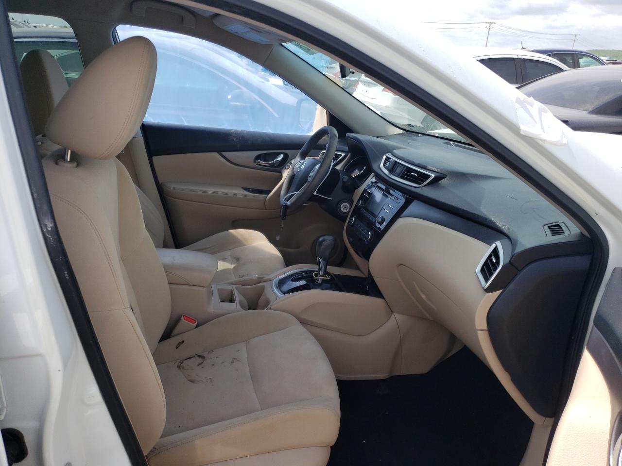 Photo 5 from auction – 2016 NISSAN ROGUE S with VIN KNMAT2MT7GP602701