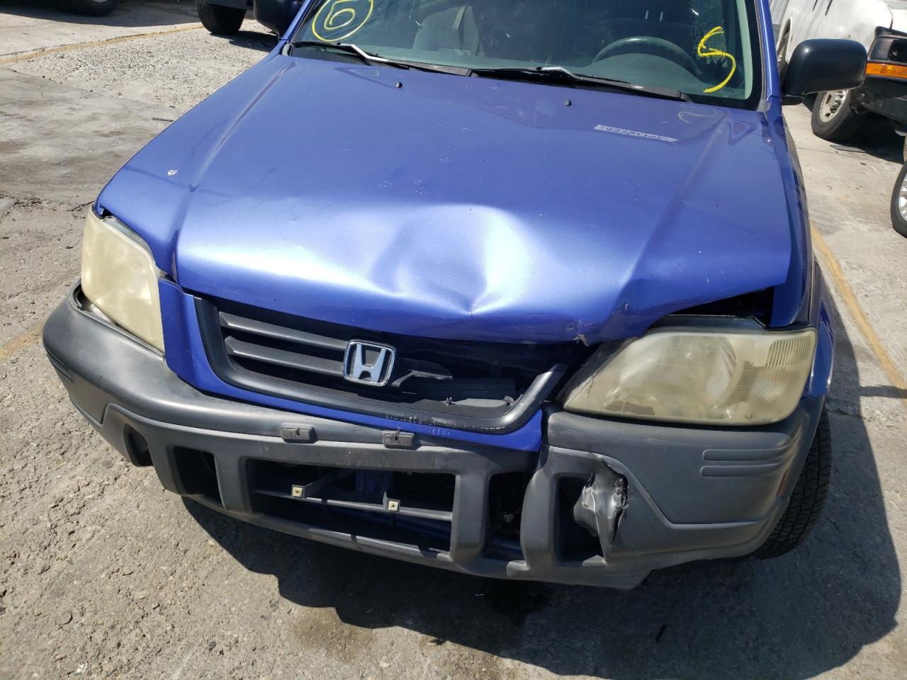 Photo 9 from auction – 2001 HONDA CR-V LX with VIN JHLRD28451C007172