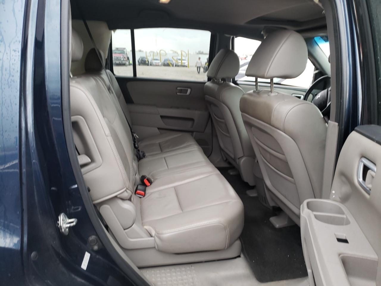 Photo 6 from auction – 2010 HONDA PILOT EXL with VIN 5FNYF4H57AB039440