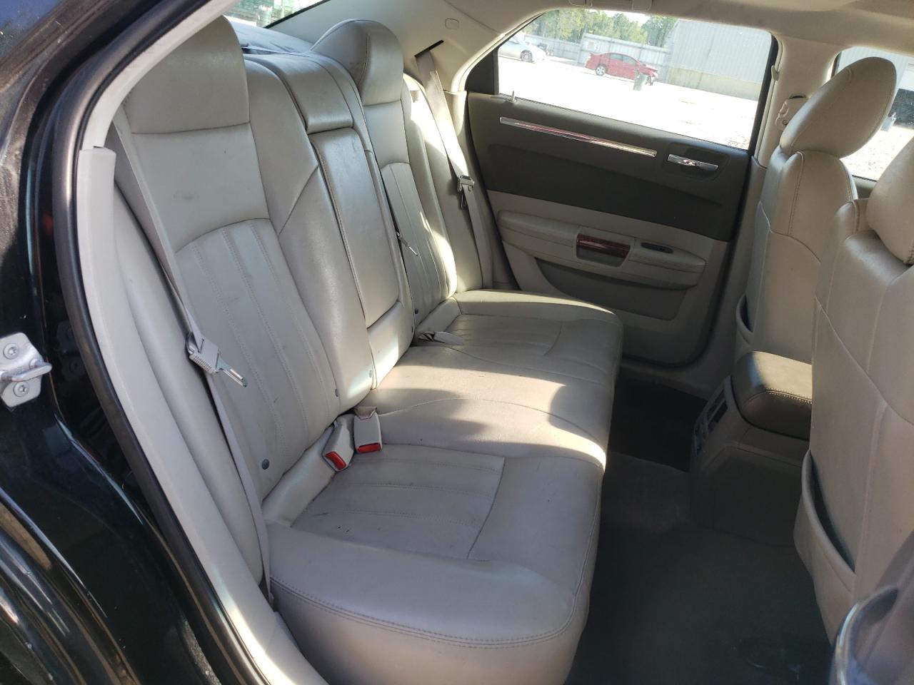 Photo 6 from auction – 2008 CHRYSLER 300C with VIN 2C3LK63H18H235711
