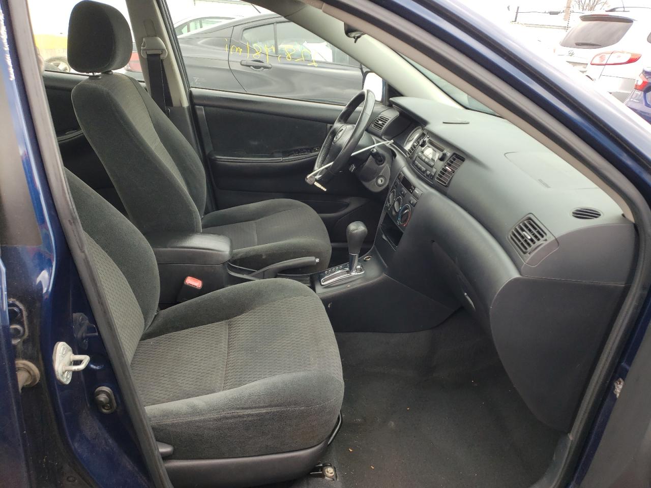 Photo 5 from auction – 2006 TOYOTA COROLLA CE with VIN 1NXBR32E36Z668560