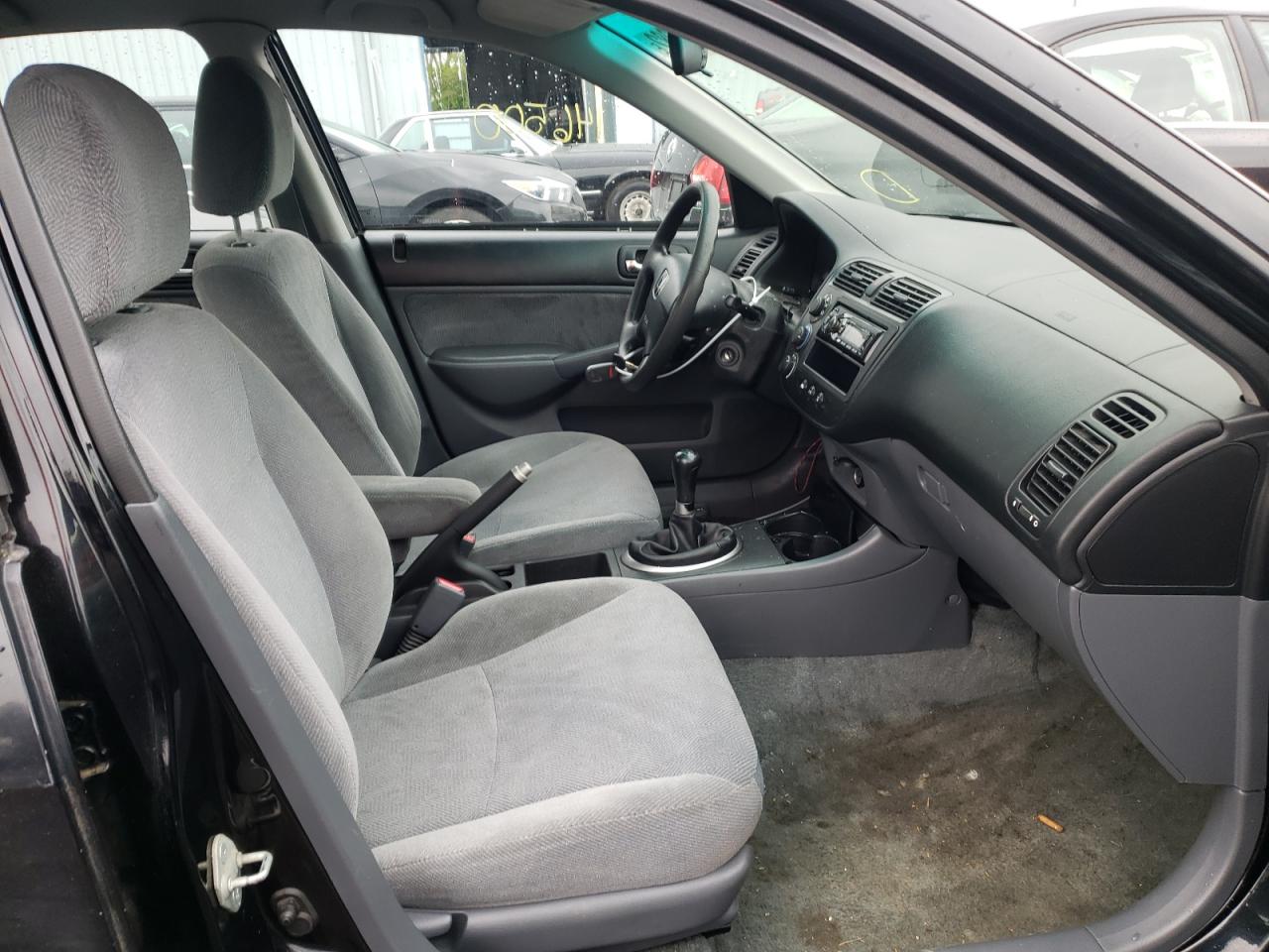 Photo 5 from auction – 2002 HONDA CIVIC LX with VIN 2HGES15572H557353