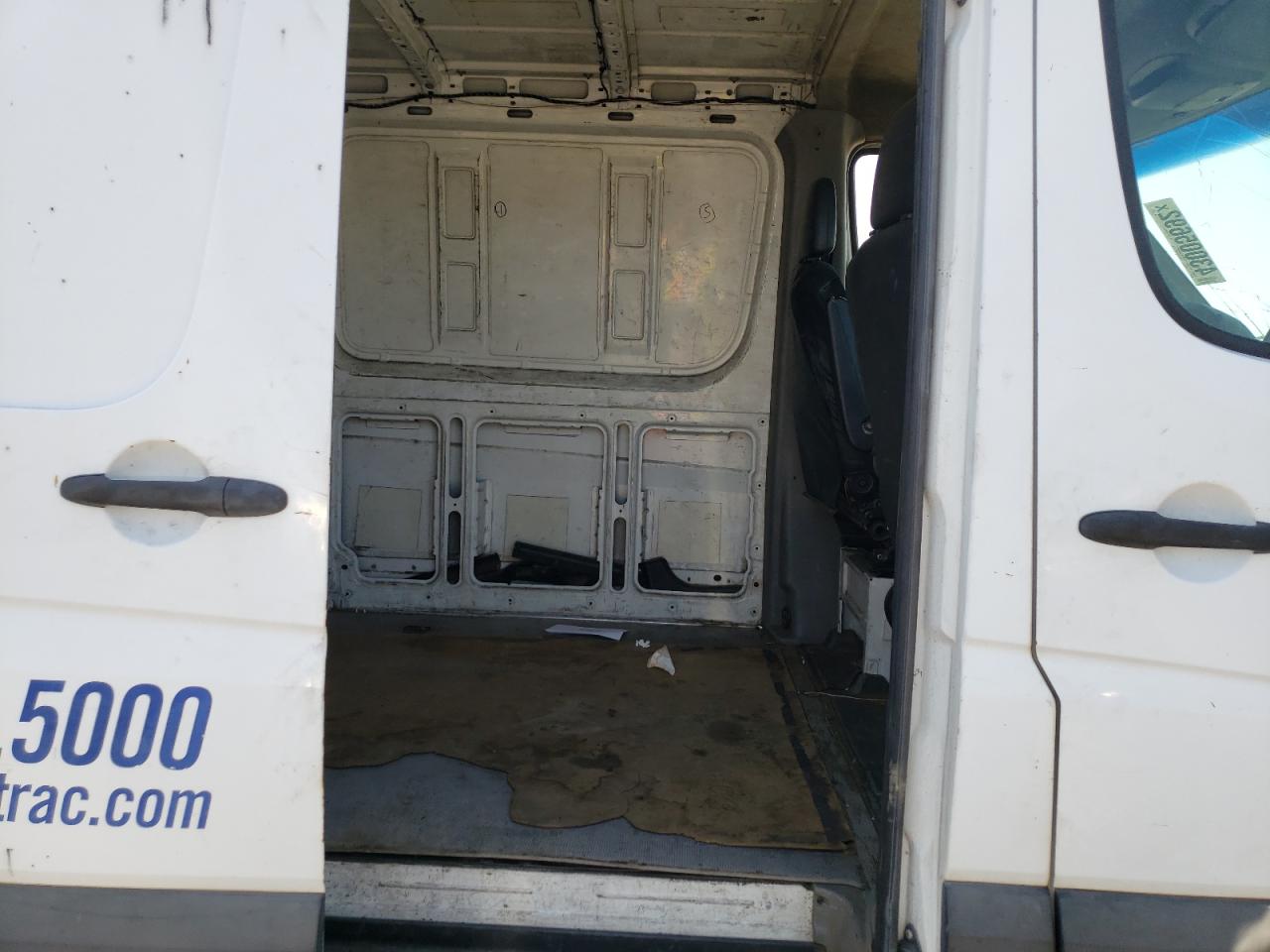 Photo 6 from auction – 2007 DODGE SPRINTER 2 with VIN WD0PE745475161874
