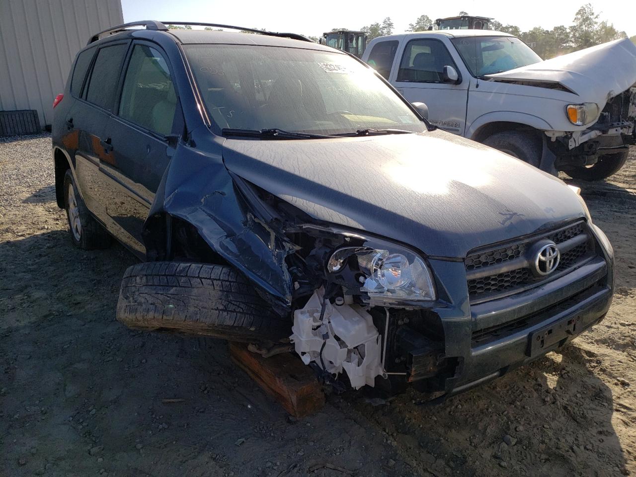 TOYOTA RAV4 2010 with VIN JTMBF4DV7A5028600 - Photo from auction